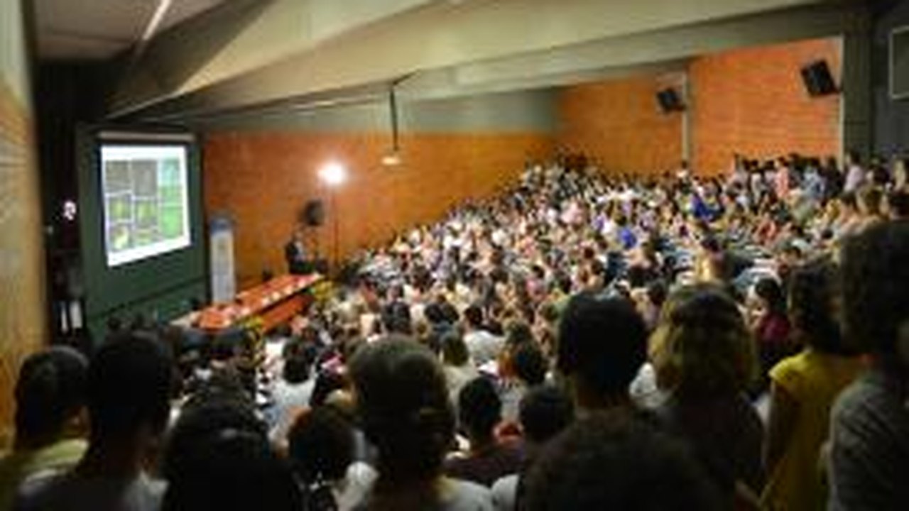 Entidades defendem nota mínima para empréstimo pelo Fies