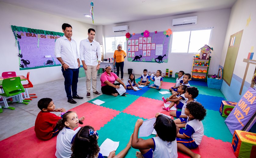 Vice-prefeito visita unidade Gigantinhos Antares na parte alta de Maceió