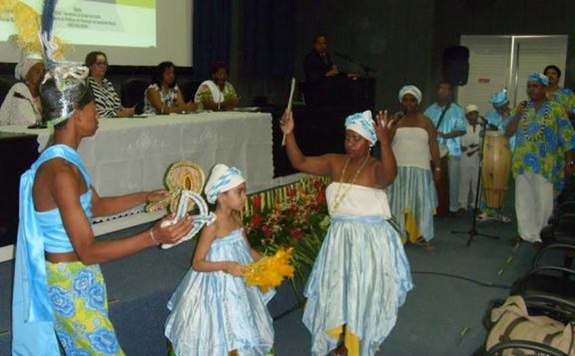 Seminário discute realidade e desafios das mulheres negras