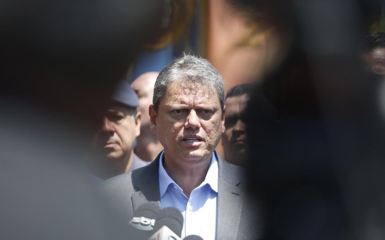 Mudança de rota? Tarcísio cita 'união de esforços' e diz que tarifaço de Trump é ameaça ao Brasil