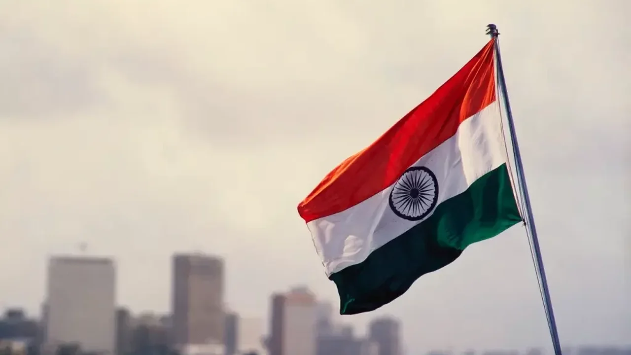 Índia e EUA lançam satélite NISAR para cartografia do centro espacial no estado de Andhra Pradesh