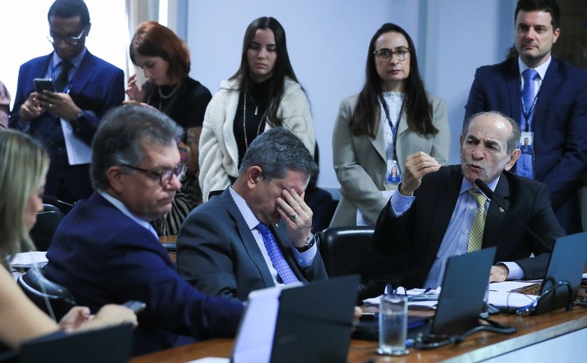 Reserva de 20% das vagas no parlamento para mulheres não é consenso