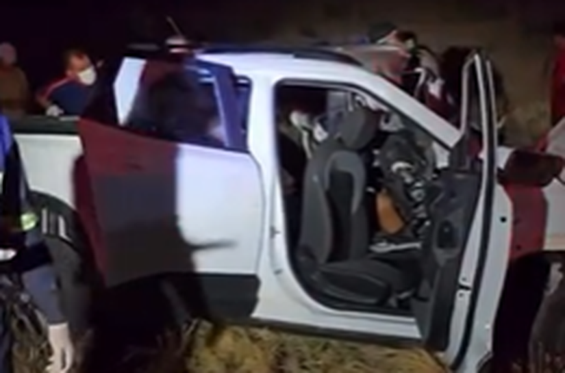 Seis pessoas morrem em grave acidente entre carros, na AL-220