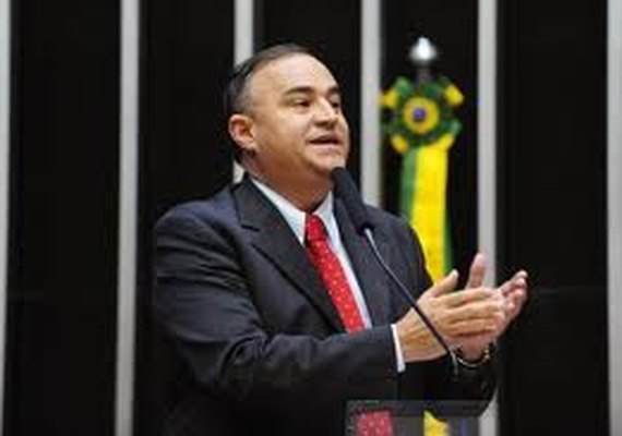 Ministro dos Transportes garante a João Caldas conclusão da BR-416