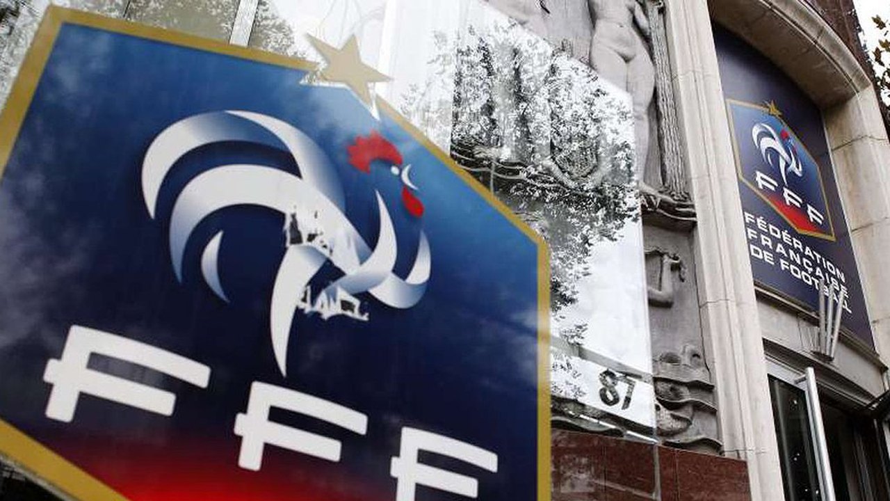 Federação Francesa de Futebol cancela campeonatos não profissionais