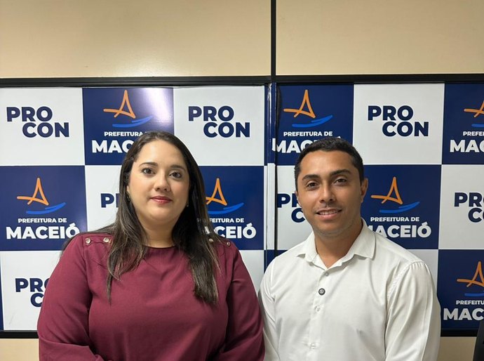Vereador David do Emprego leva denúncias ao Procon e órgão notifica BRK e Casal por irregularidades no abastecimento em residenciais de Maceió