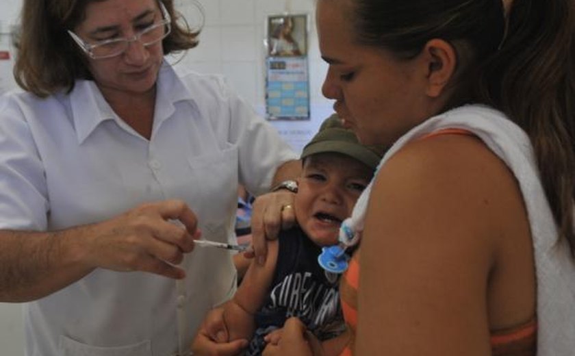 Mais de 210 mil crianças devem ser imunizadas contra o sarampo e a paralisia infantil em Alagoas