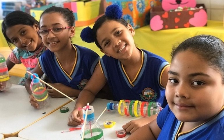 Secti promove oficinas e sessão de cinema sobre tecnologia e inovação em Craíbas