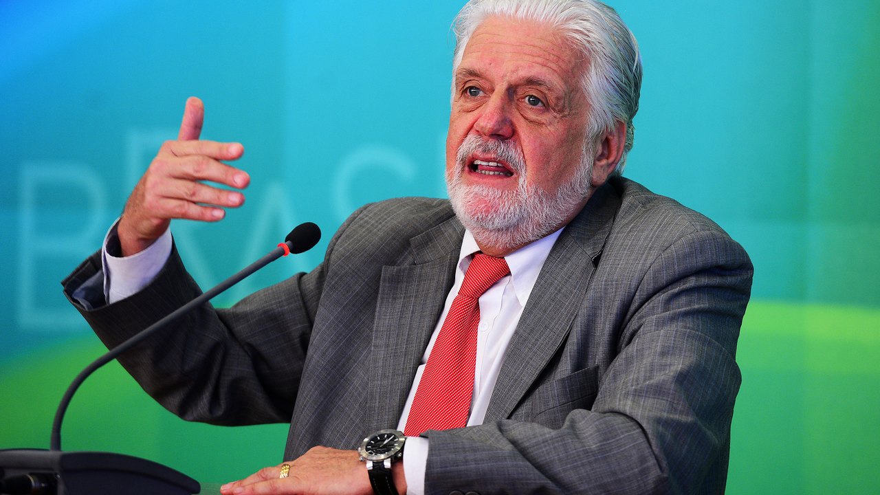 PF intima Jaques Wagner a depor sobre investigações do Banco Master