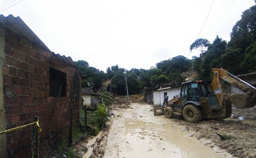 Número de mortos por chuvas em Pernambuco não para de crescer e sobe para 120