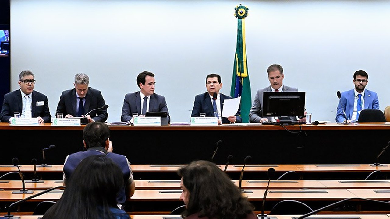 CMO aprova R$ 13,3 bi para crédito agrícola e Desenrola Adimplentes