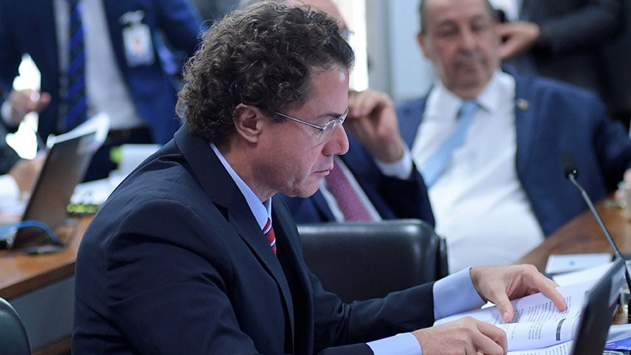 CCJ aprova transformar cargo de técnico do MPU em cargo de nível superior
