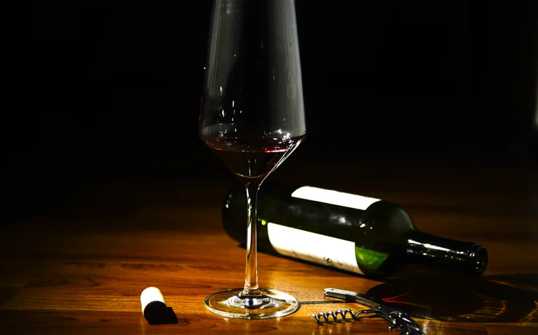 Geadas, secas e inundações fazem produção global de vinho cair ao menor patamar em 60 anos