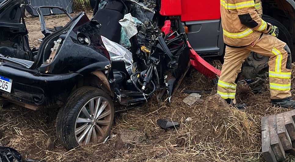 Motorista envolvido no acidente com duas vítimas fatais durante "test-drive" de veículo em Canindé de São Francisco comparece na delegacia