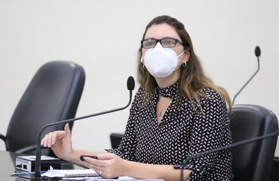 Fecoep: “Um ano depois, nova distribuição de cestas segue ineficaz e insuficiente", lamenta deputada 