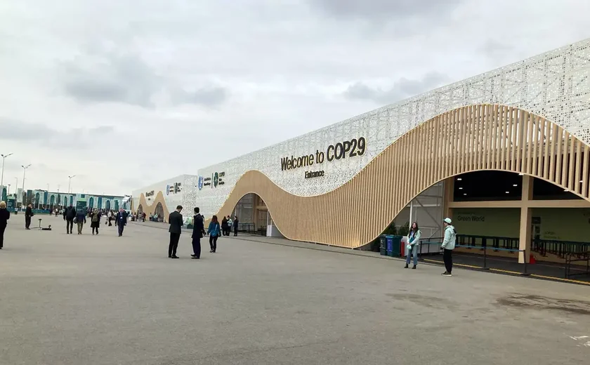 Após impasse e tensão, COP29 aprova financiamento climático para países em desenvolvimento