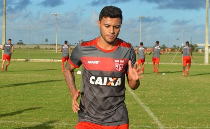 Cleiton Xavier sofreu uma lesão no jogo contra o CSA - Foto:Maxwell Oliveira / CRB