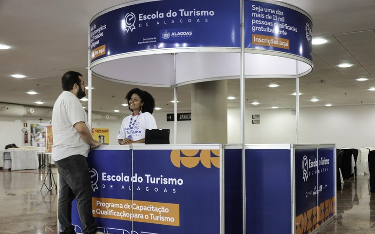 Durante a Bienal do Livro, Setur matriculou mais de 230 pessoas no Programa Escola do Turismo