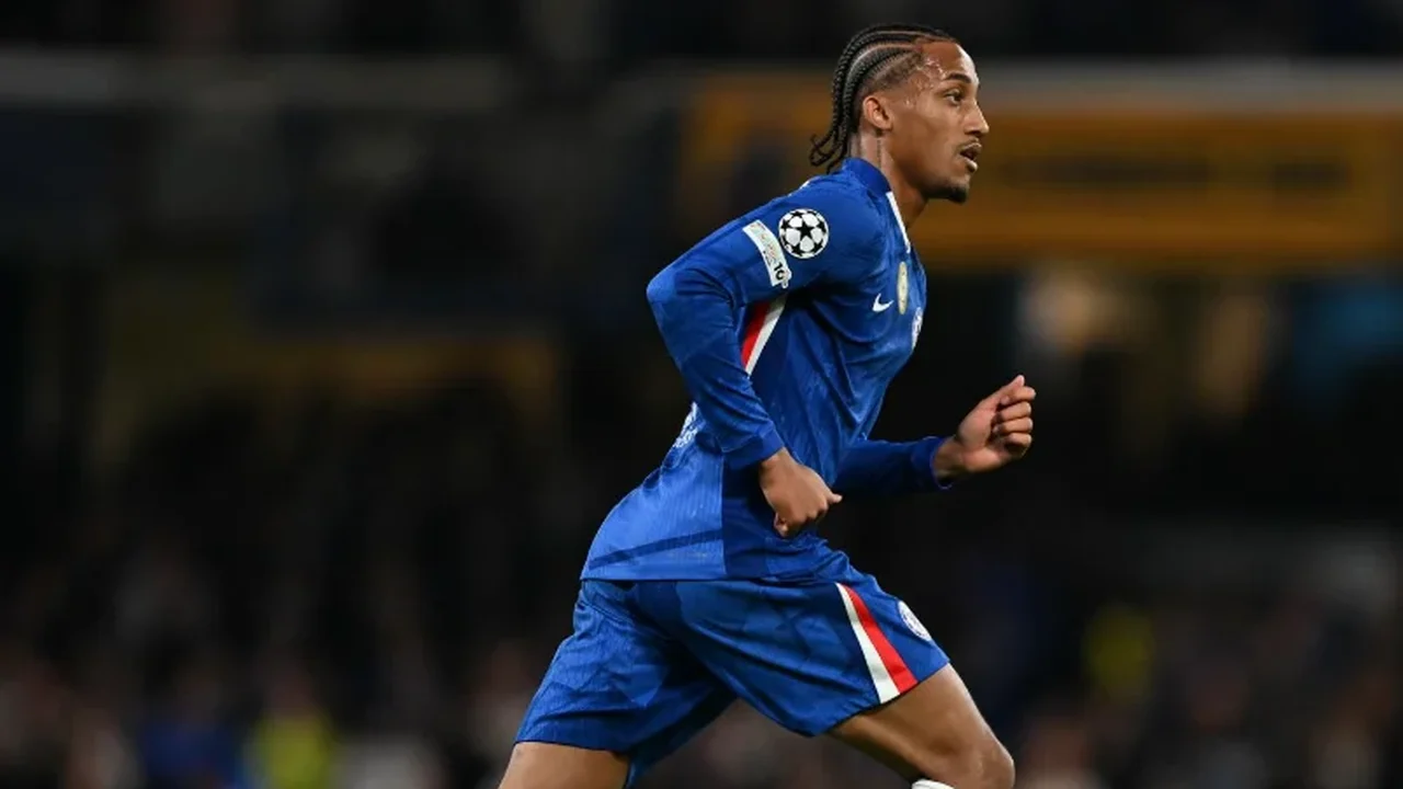 Às vésperas de convocação, João Pedro passa despercebido na final da Copa da Inglaterra