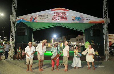 Exposição, folclore e teatro abrem programação cultural do Bom Jesus em Penedo 
