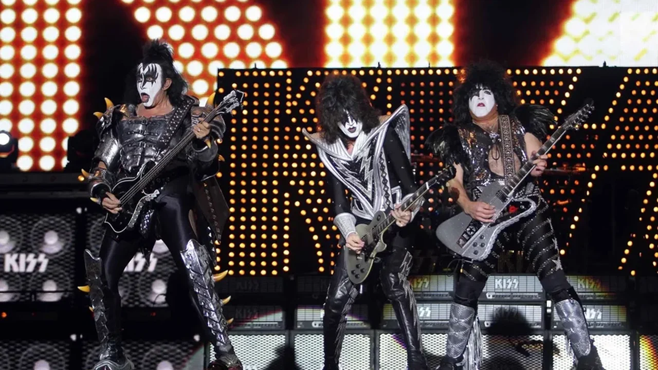Kiss vai sair da aposentadoria para fazer primeiro show após dois anos; saiba detalhes