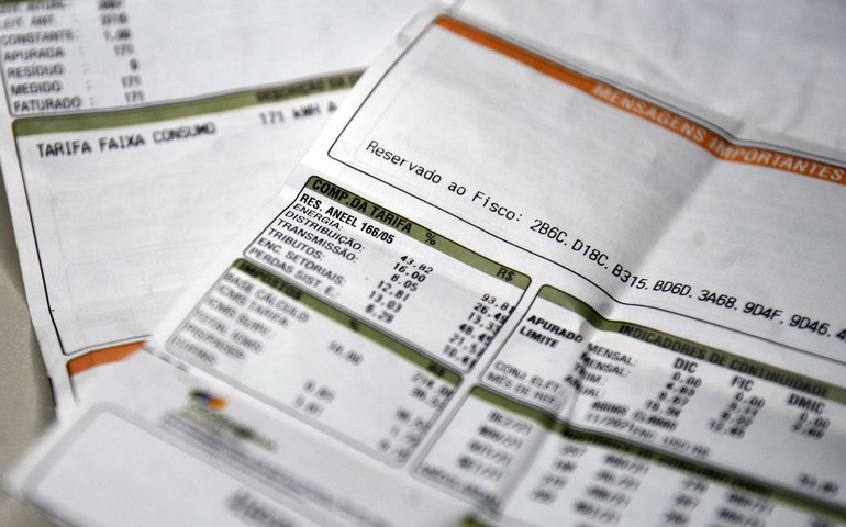 Bandeira tarifária permanece verde em abril, sem adicional nas contas de luz, informa Aneel