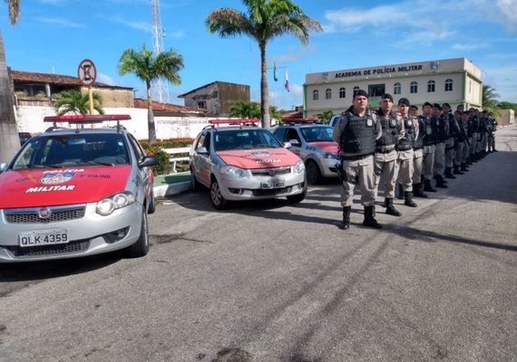 PM fecha bares, lanchonetes e templos flagrados descumprindo decreto emergencial
