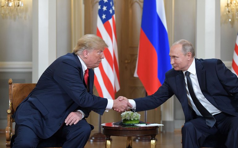 Em nova conversa, Vladimir Putin oferece a Donald Trump participar das conversas nucleares com o Irã