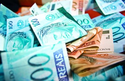 Rio, Minas, Rio Grande do Sul e Goiás começam 2017 com déficit de R$ 30 bi