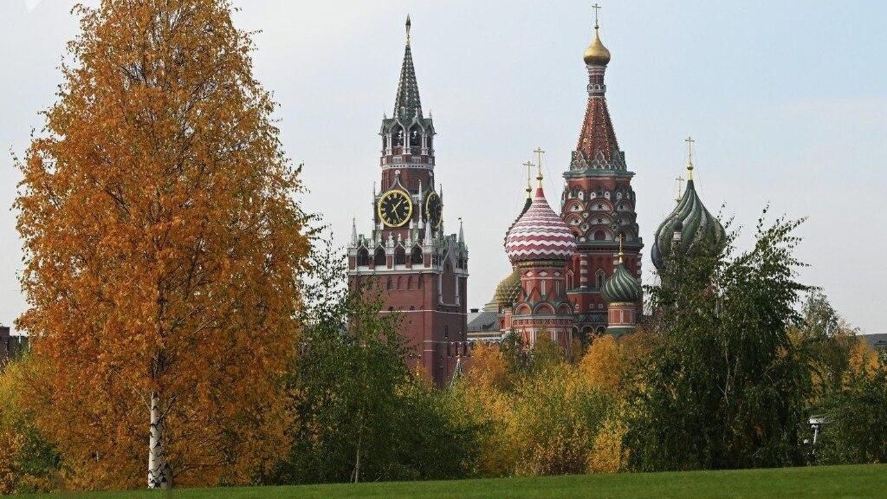 Tropas russas continuam a desferir ataques massivos contra complexo militar ucraniano, diz Kremlin