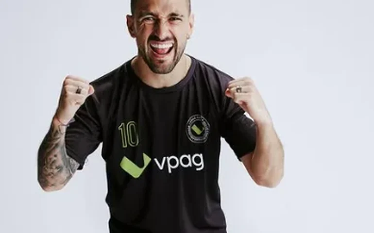 Arrascaeta brilha com bicicleta, mas Uruguai é goleado pelos EUA em amistoso