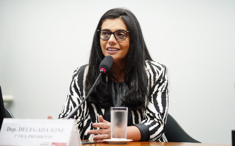 Comissão aprova projeto que reserva às mulheres 25% das vagas em concursos na área de segurança pública