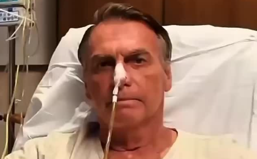 Bolsonaro toma água e come gelatina após 17 dias sem comer na UTI por cirurgia no intestino