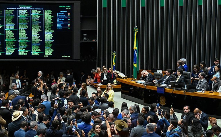 Senado aprova novas regras de transparência para conselhos da infância e adolescência