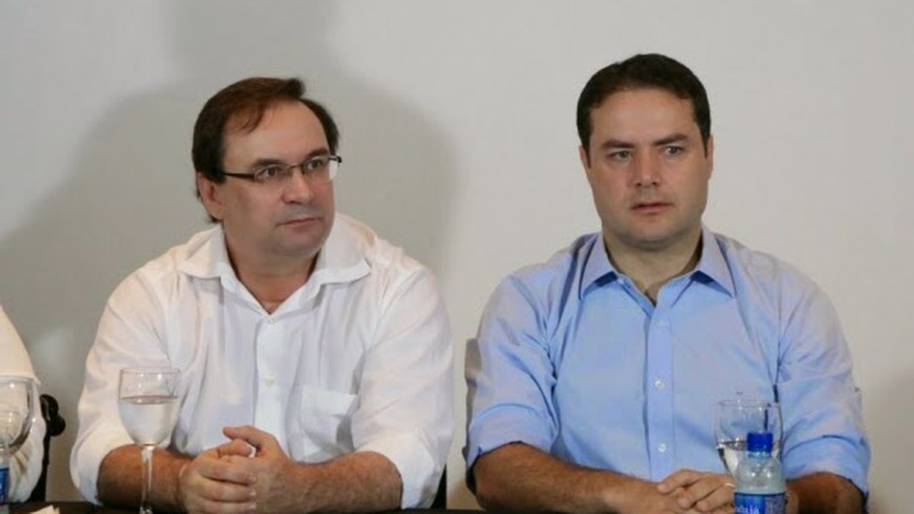 Renan Filho anuncia equipe de transição de governo
