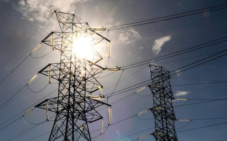 Lira cria comissão especial para analisar projeto da portabilidade da conta de luz