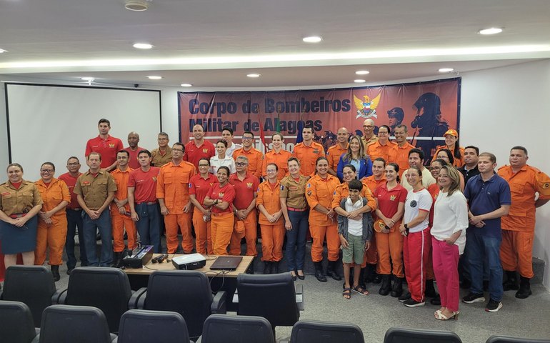 Corpo de Bombeiros promove seminário sobre saúde mental para pais de crianças atípicas