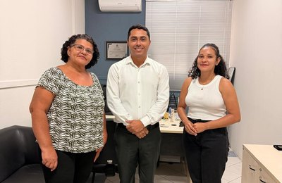 Vereador David do Emprego apoia mobilização para reconstrução de Barraca na orla de Maceió