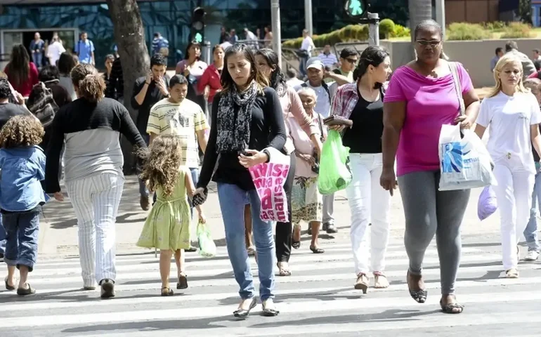Saiba porquê mulheres têm mais infecção urinária do que homens