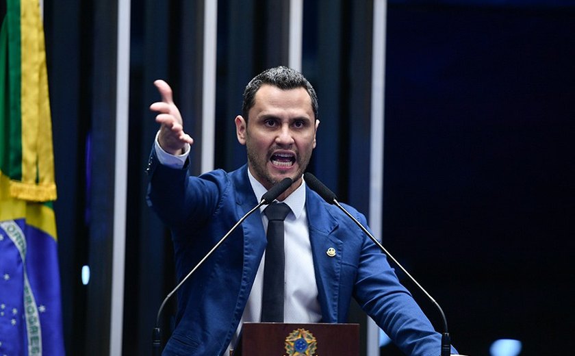 Cleitinho critica PEC que anistia partidos que não cumpriram cotas