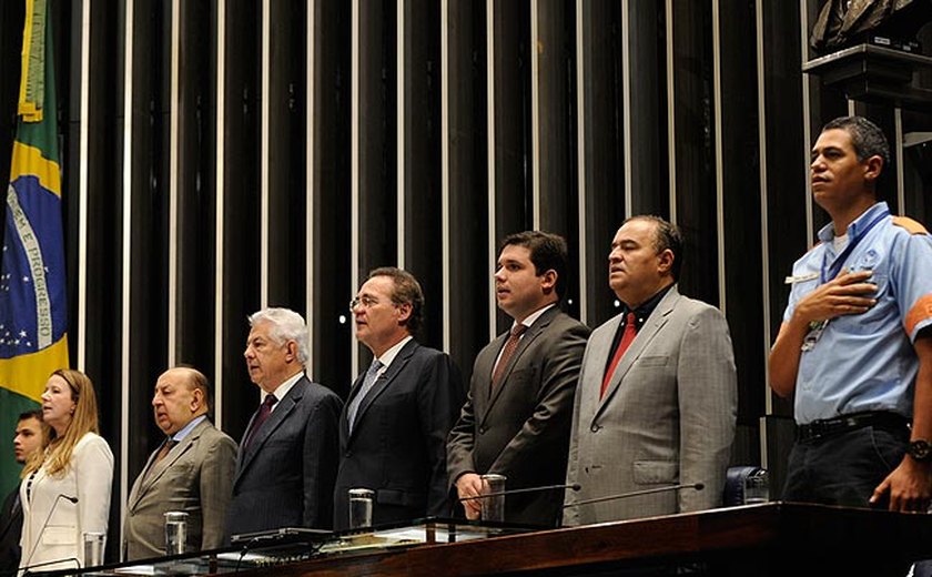 Renan promulga PEC dos Agentes de Trânsito