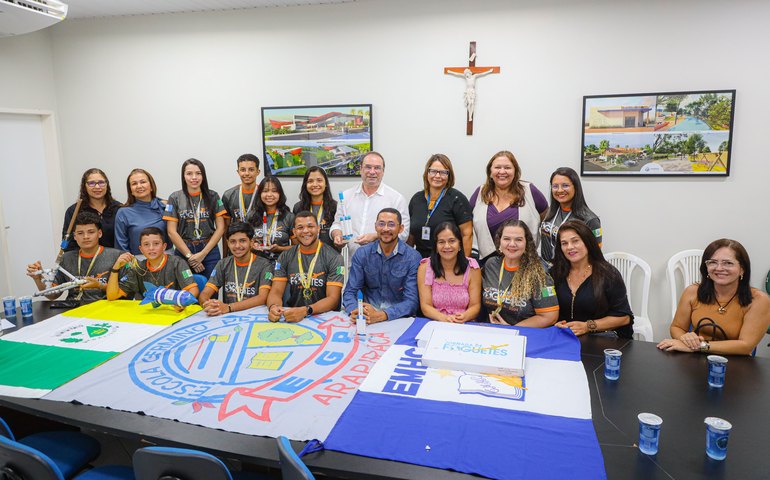 Prefeito Luciano parabeniza estudantes vencedores da Jornada Brasileira de Foguetes