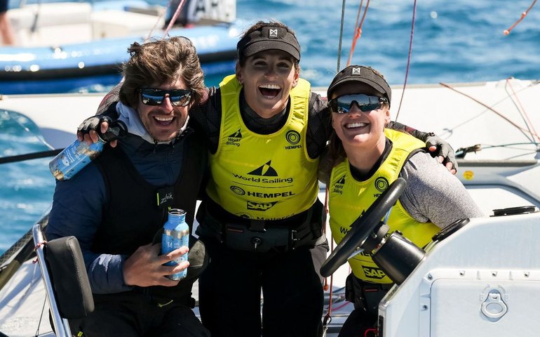 Martine e Kahena conquistam tradicional evento de vela na Espanha