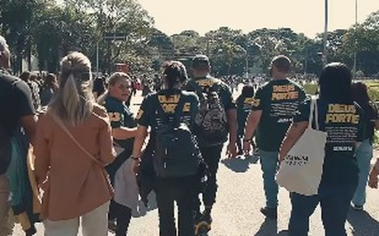 Marcha para Jesus reúne Tarcísio, Nunes, Mendonça, Jorge Messias e mais