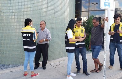 Mutirão de adesão ao Taxi.Rio.Maceió segue com ações nas ruas da cidade