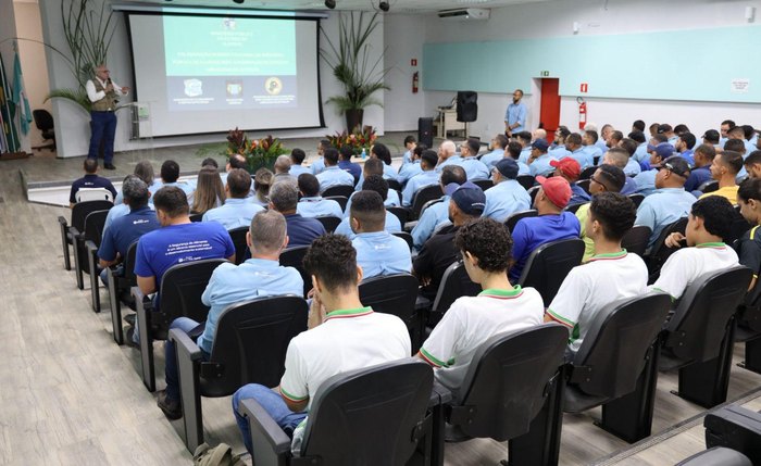 Evento contou com palestras, exposições, oficinas práticas e atividades de educação ambiental Evento contou com palestras, exposições, oficinas práticas e atividades de educação ambiental