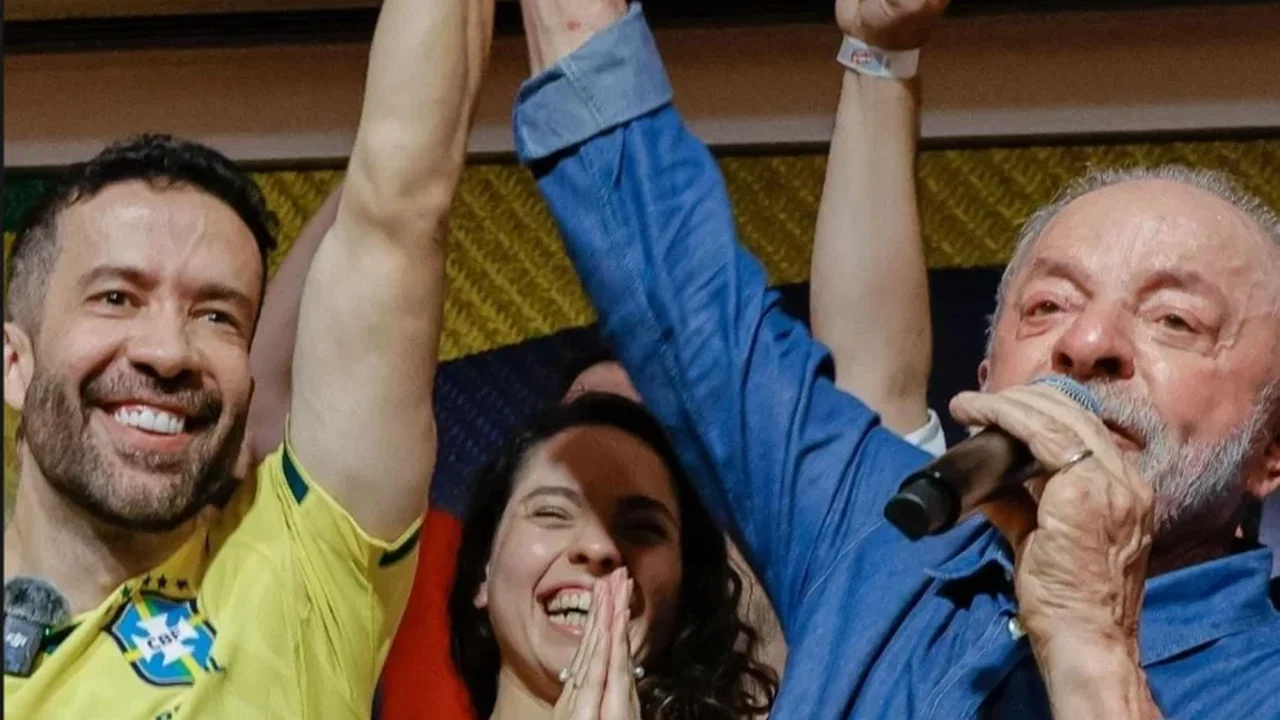 Lula chama Janones para reunião em Brasília após atuação na campanha eleitoral