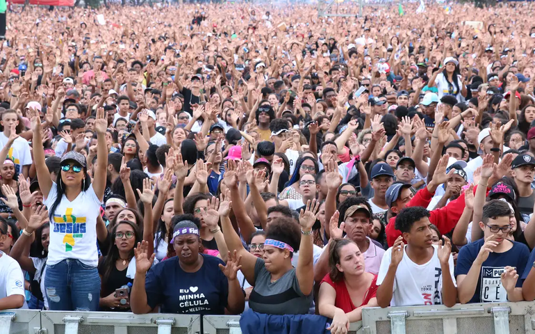 Shows e celebrações marcam Dia do Evangélico em várias cidades do país