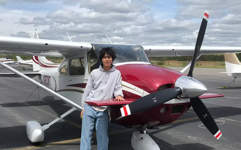 Chile prende influencer americano por pousar na Antártida