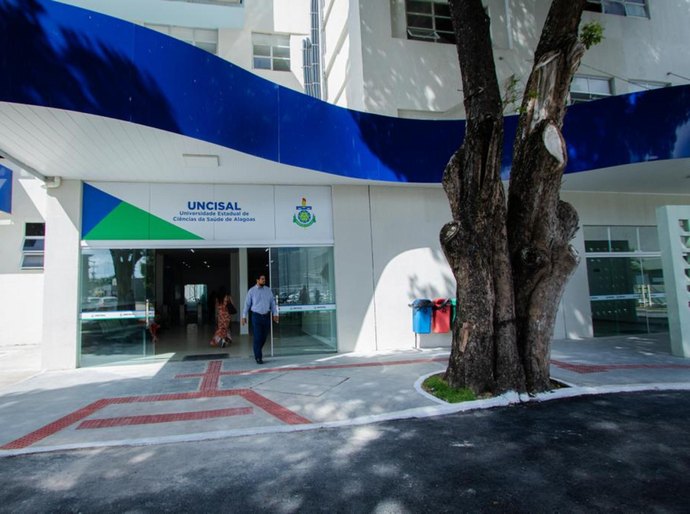 Uncisal divulga edital do Processo Seletivo para Transferência, Reopção e Equivalência